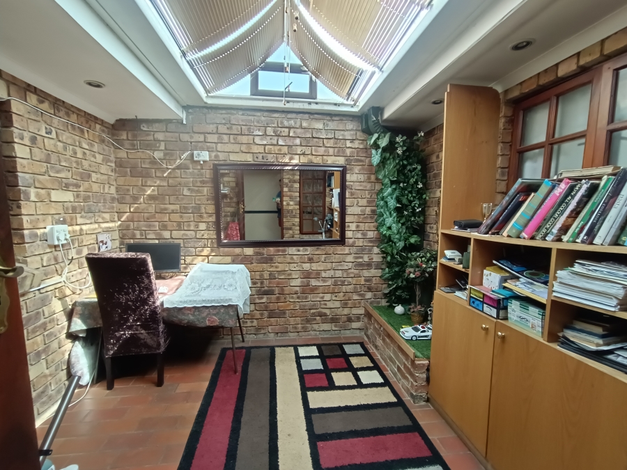 3 Bedroom Property for Sale in Clubview Gauteng