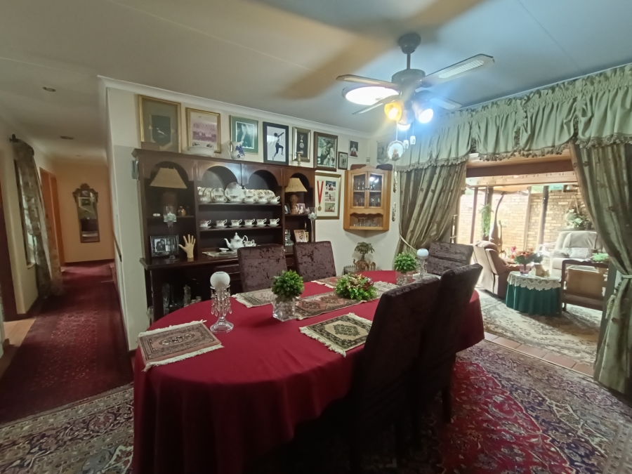 3 Bedroom Property for Sale in Clubview Gauteng