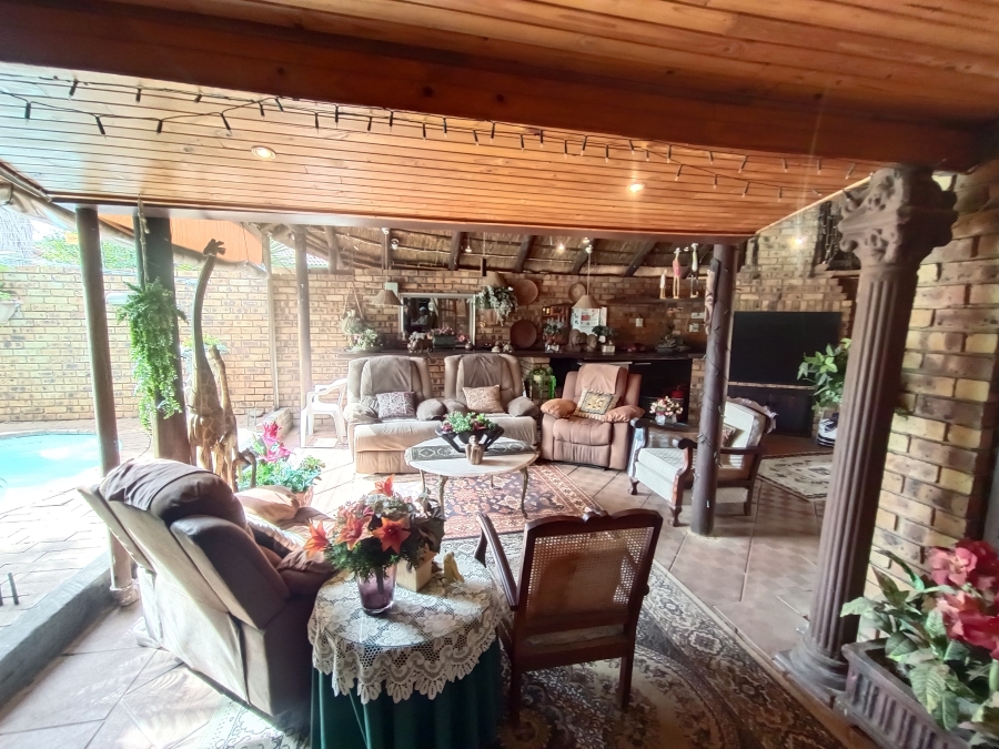 3 Bedroom Property for Sale in Clubview Gauteng