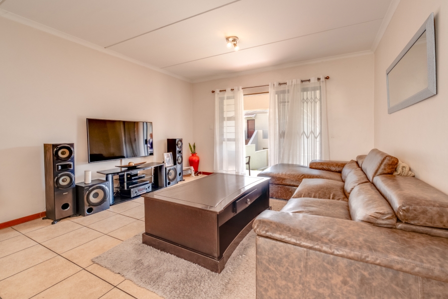 2 Bedroom Property for Sale in Paulshof Gauteng