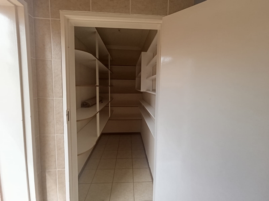 3 Bedroom Property for Sale in New Redruth Gauteng