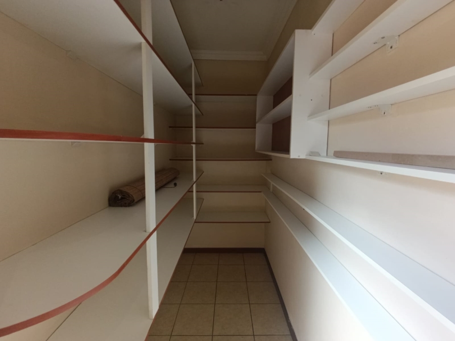 3 Bedroom Property for Sale in New Redruth Gauteng