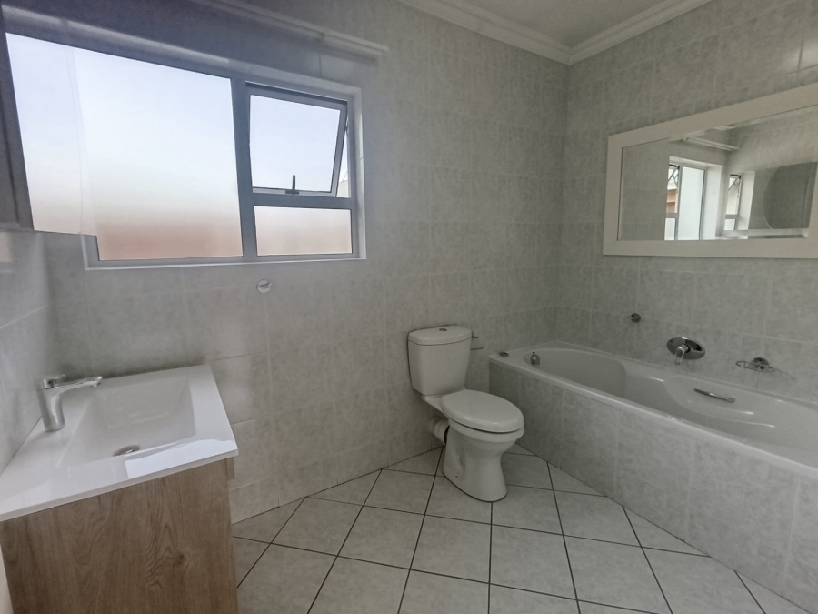 3 Bedroom Property for Sale in New Redruth Gauteng