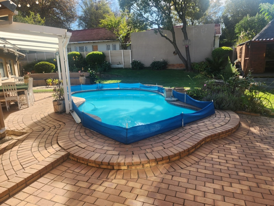 To Let 1 Bedroom Property for Rent in Blairgowrie Gauteng