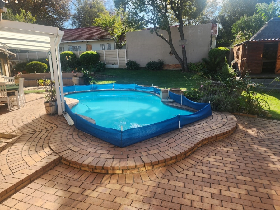To Let 1 Bedroom Property for Rent in Blairgowrie Gauteng