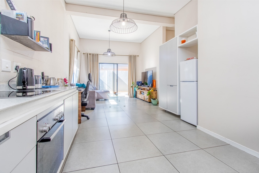 1 Bedroom Property for Sale in Linden Gauteng