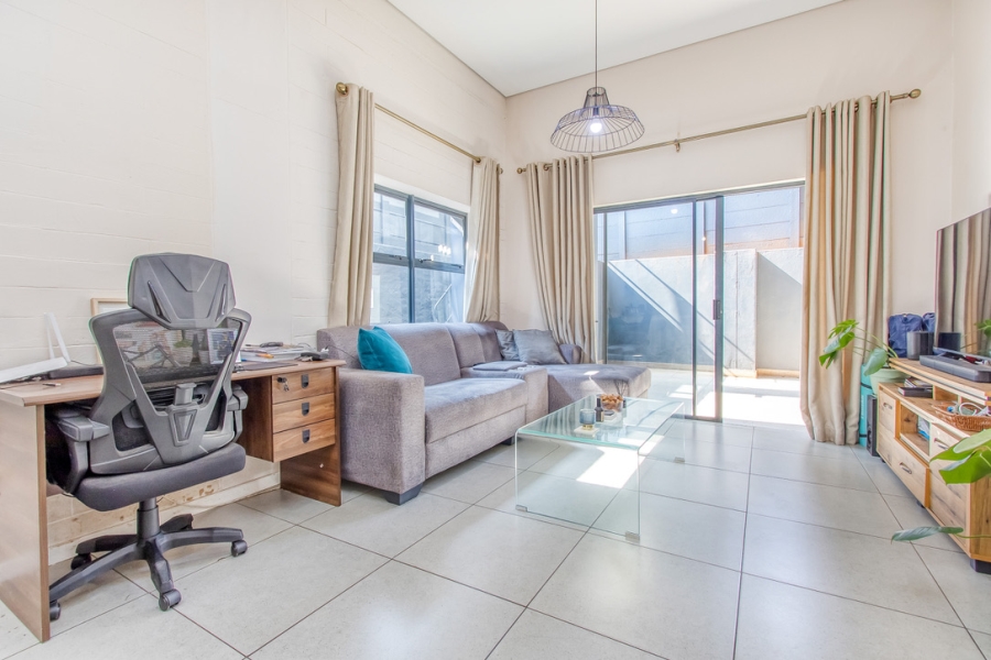 1 Bedroom Property for Sale in Linden Gauteng
