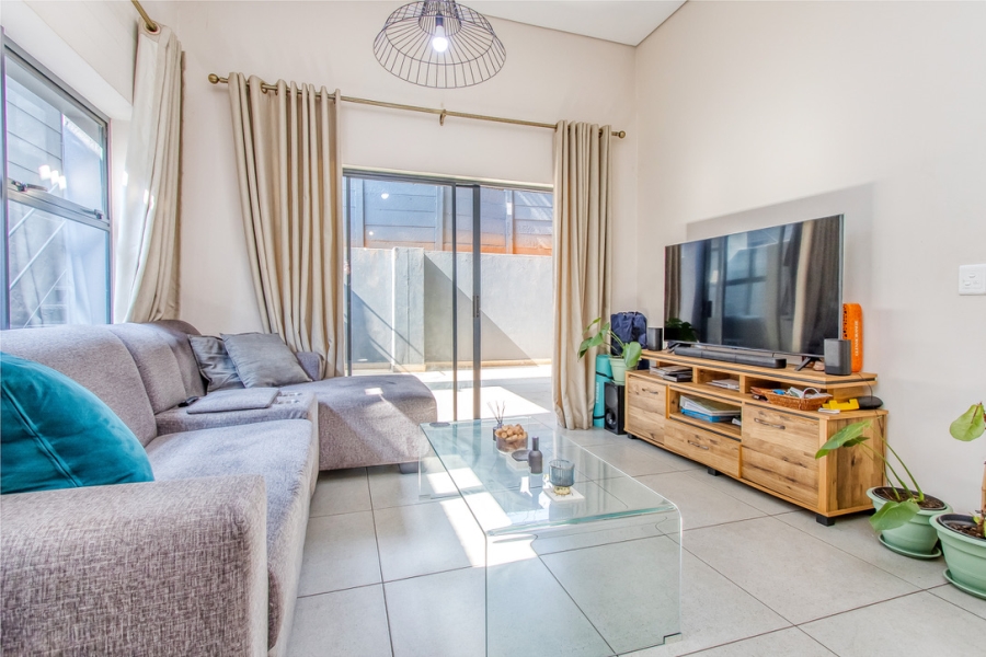 1 Bedroom Property for Sale in Linden Gauteng