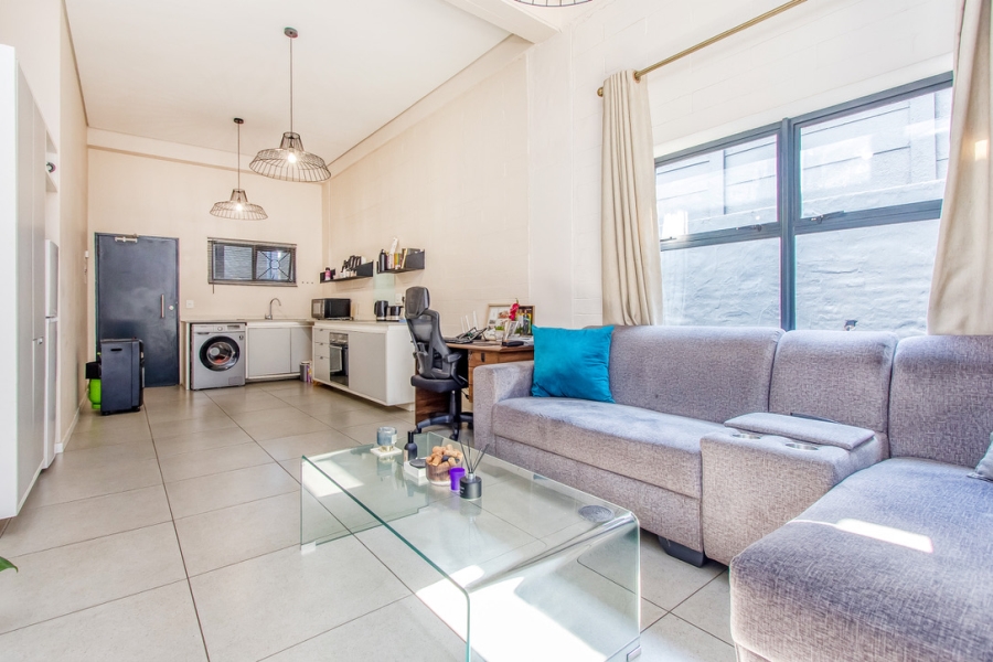 1 Bedroom Property for Sale in Linden Gauteng