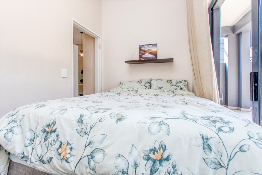 1 Bedroom Property for Sale in Linden Gauteng