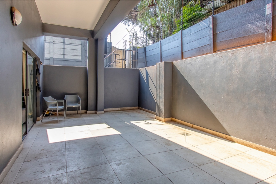 1 Bedroom Property for Sale in Linden Gauteng