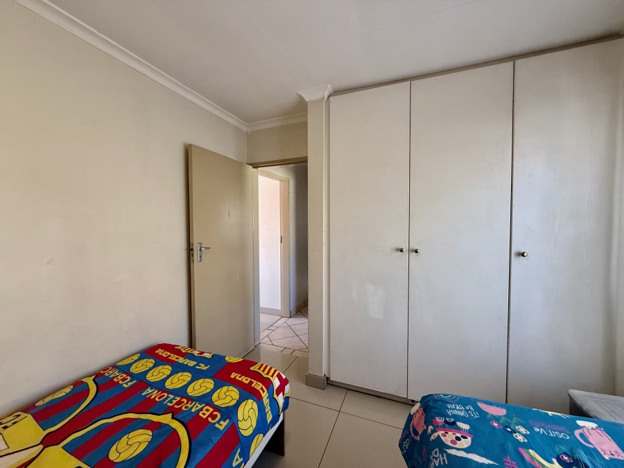 To Let 2 Bedroom Property for Rent in Leeuwenhof Estate Gauteng