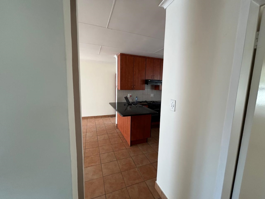 2 Bedroom Property for Sale in La Montagne Gauteng