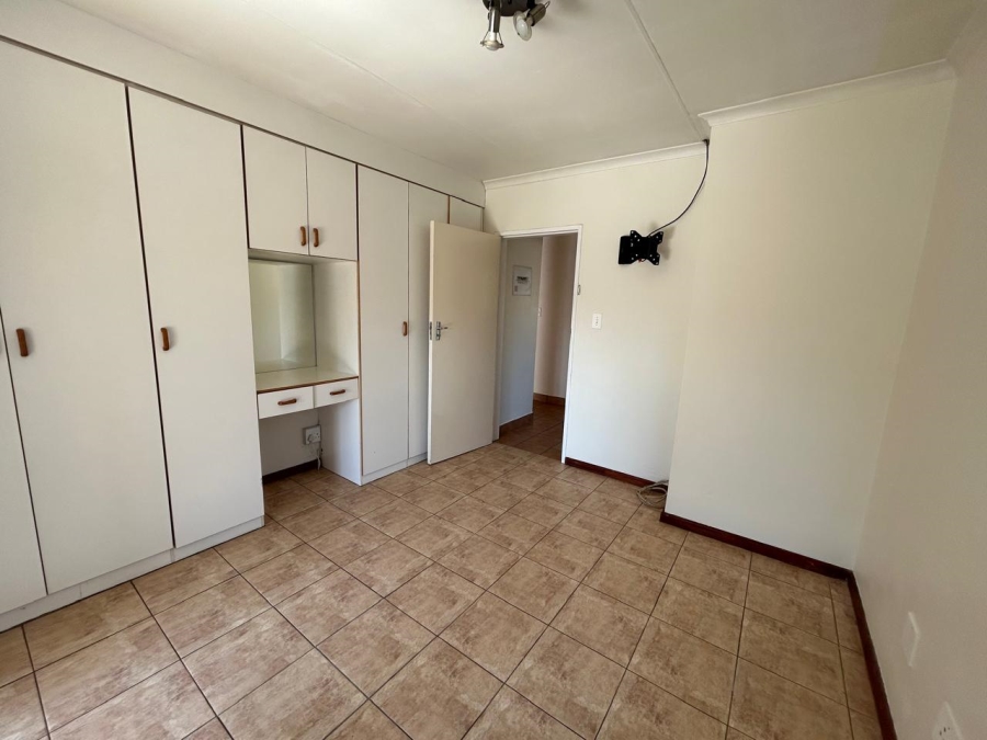 2 Bedroom Property for Sale in La Montagne Gauteng