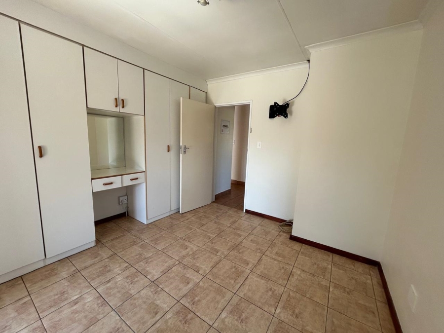 2 Bedroom Property for Sale in La Montagne Gauteng