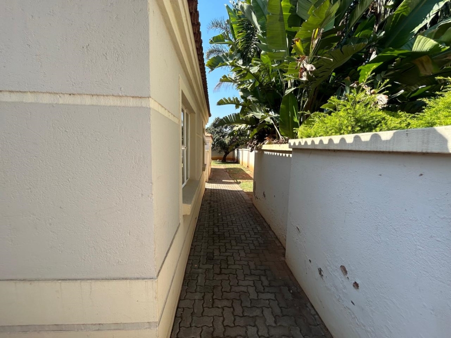 2 Bedroom Property for Sale in La Montagne Gauteng
