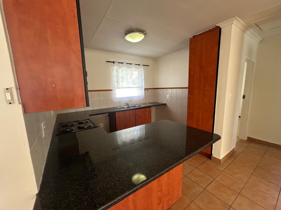 2 Bedroom Property for Sale in La Montagne Gauteng
