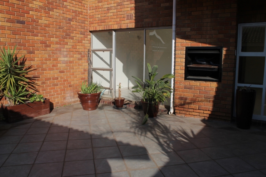3 Bedroom Property for Sale in Bedford Gardens Gauteng