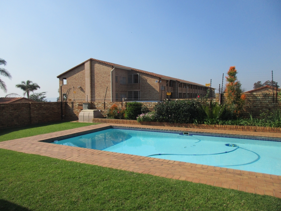 To Let 2 Bedroom Property for Rent in Sundowner Gauteng