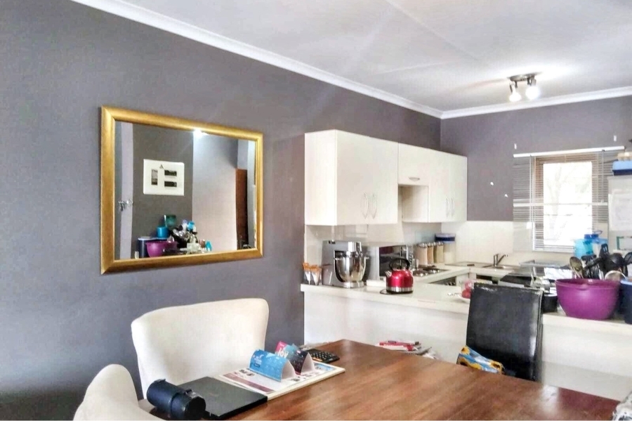 2 Bedroom Property for Sale in Vorna Valley Gauteng