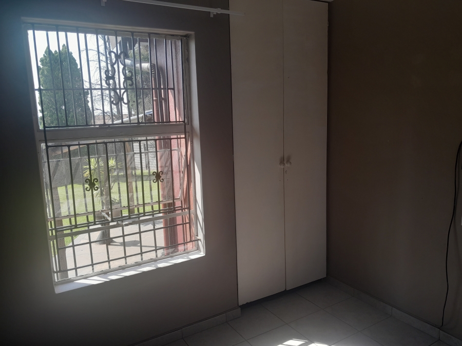 To Let 3 Bedroom Property for Rent in Elandspark Gauteng