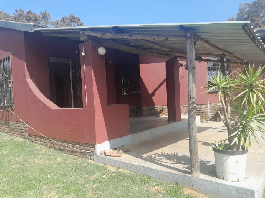 To Let 3 Bedroom Property for Rent in Elandspark Gauteng