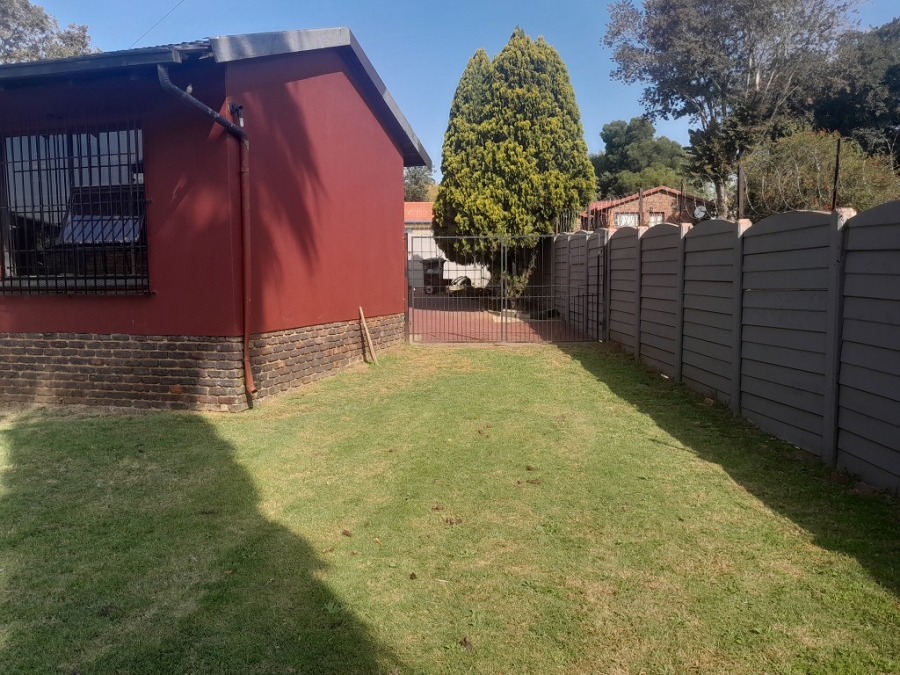 To Let 3 Bedroom Property for Rent in Elandspark Gauteng