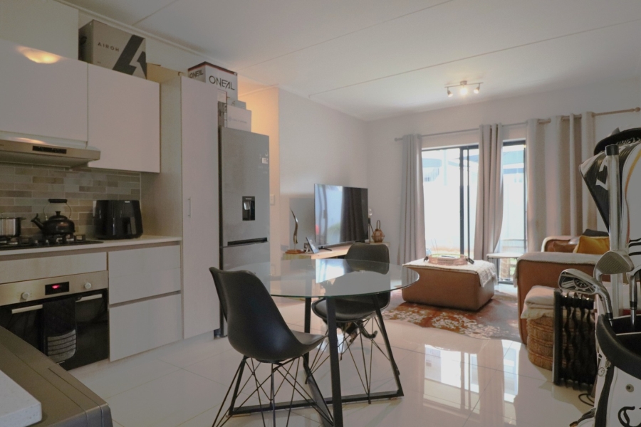 To Let 1 Bedroom Property for Rent in Bryanston Gauteng