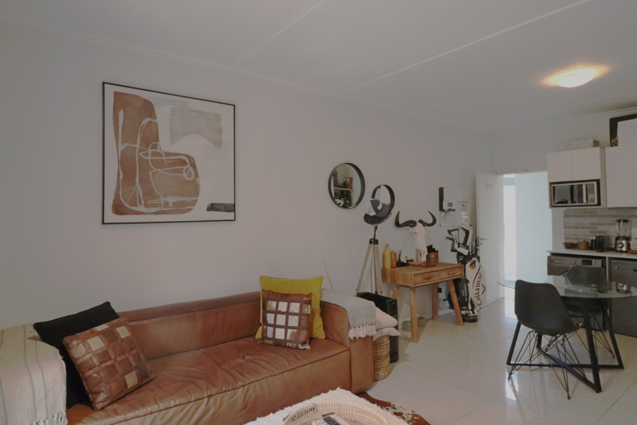 To Let 1 Bedroom Property for Rent in Bryanston Gauteng
