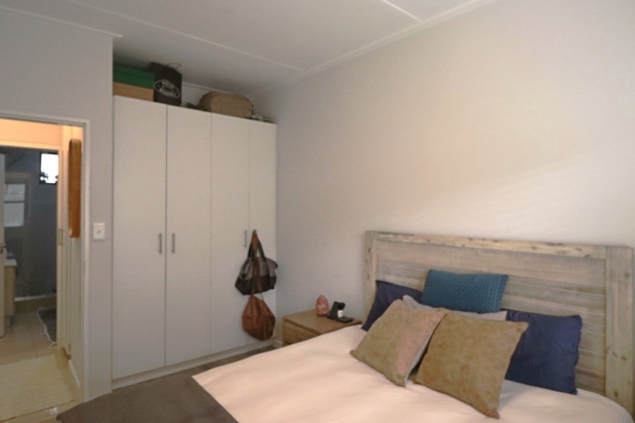 To Let 1 Bedroom Property for Rent in Bryanston Gauteng