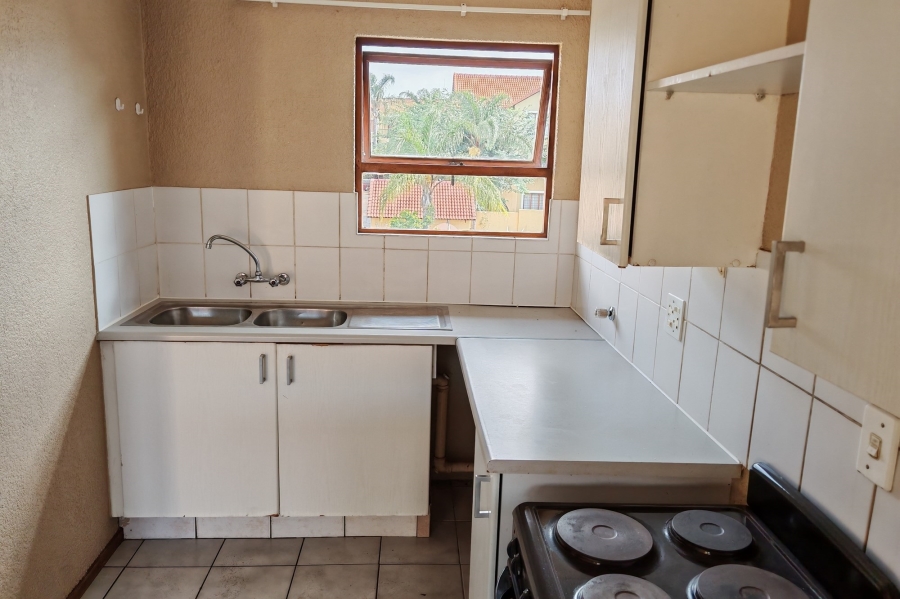 2 Bedroom Property for Sale in Sundowner Gauteng
