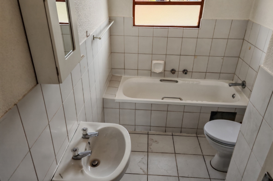 2 Bedroom Property for Sale in Sundowner Gauteng