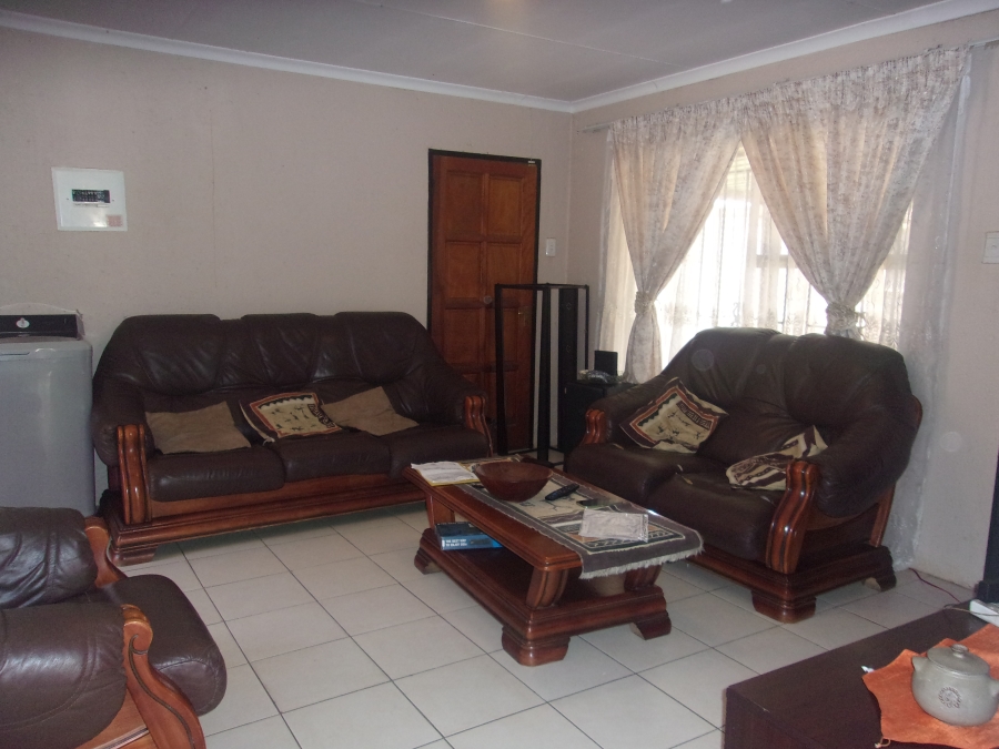 3 Bedroom Property for Sale in Daveyton Gauteng