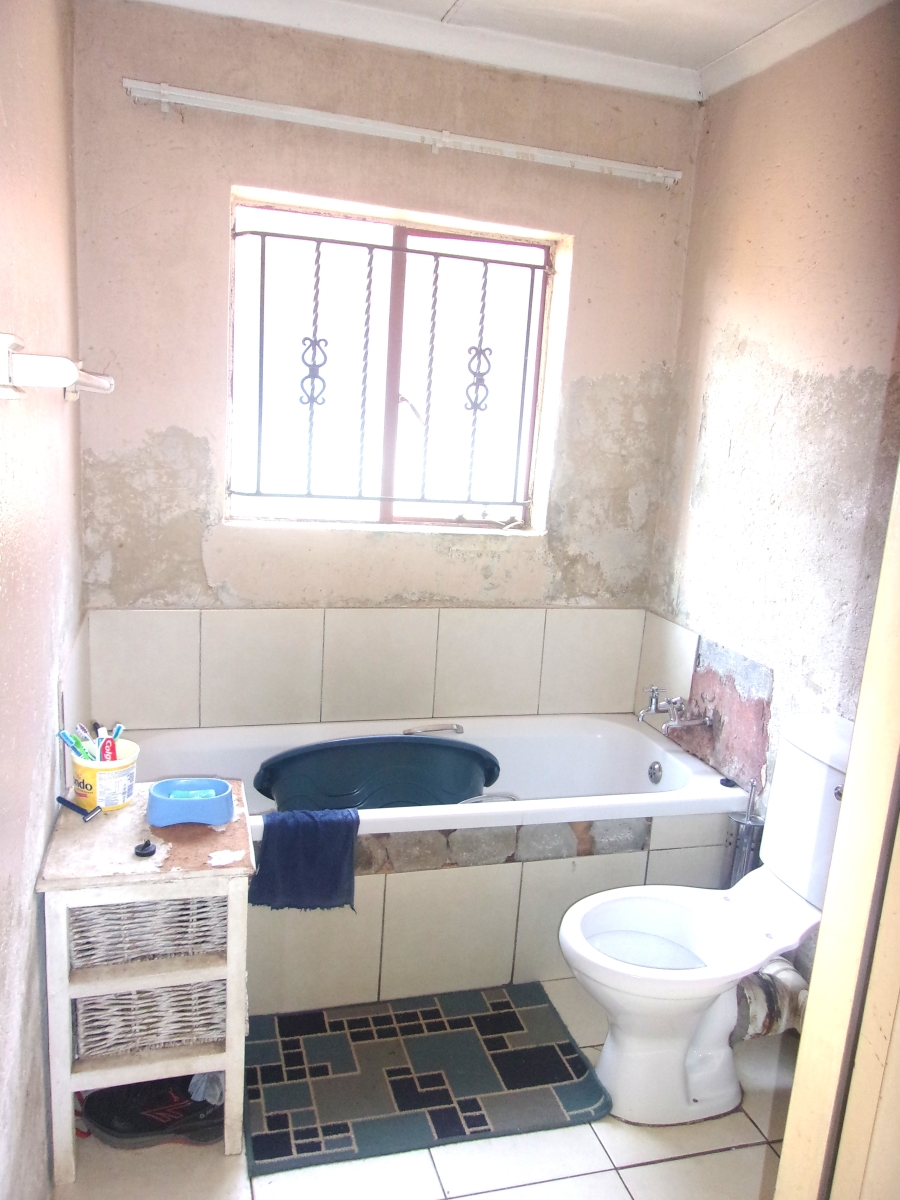 3 Bedroom Property for Sale in Daveyton Gauteng
