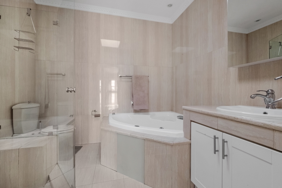 To Let 2 Bedroom Property for Rent in Morningside Gauteng