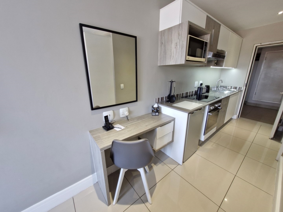 To Let 1 Bedroom Property for Rent in Rosebank Gauteng