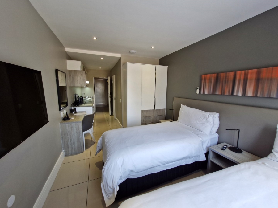 To Let 1 Bedroom Property for Rent in Rosebank Gauteng