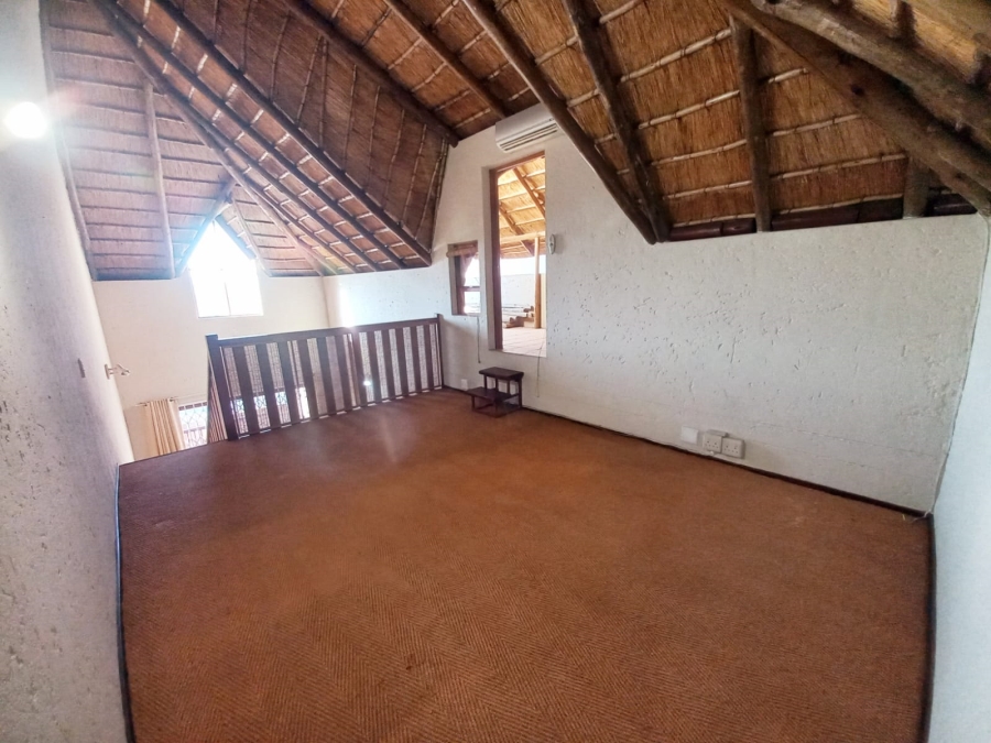 2 Bedroom Property for Sale in Sunninghill Gauteng