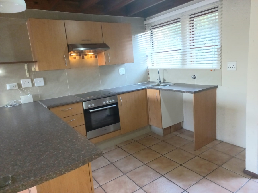 2 Bedroom Property for Sale in Sunninghill Gauteng