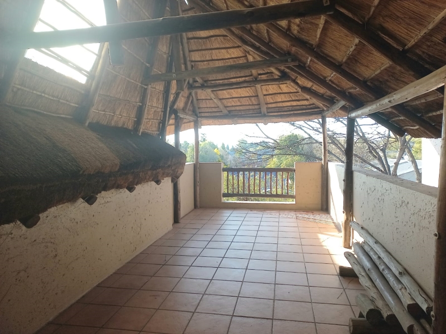 2 Bedroom Property for Sale in Sunninghill Gauteng