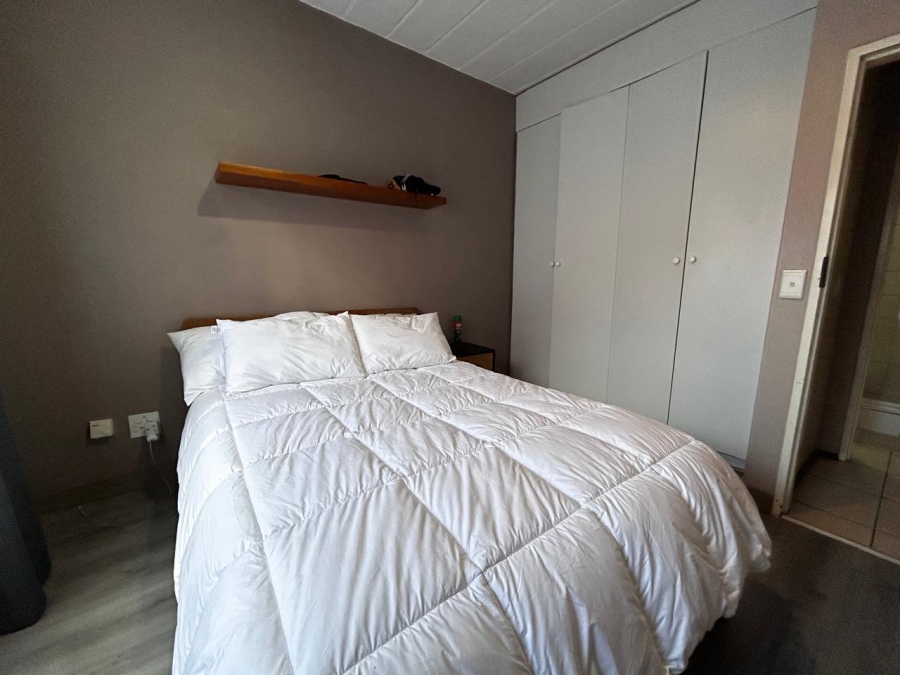 2 Bedroom Property for Sale in Sunninghill Gauteng