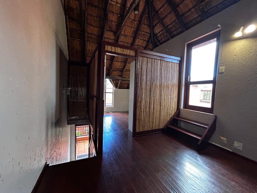 2 Bedroom Property for Sale in Sunninghill Gauteng