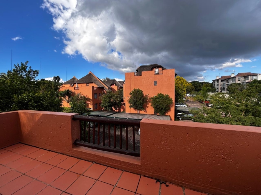 2 Bedroom Property for Sale in Sunninghill Gauteng