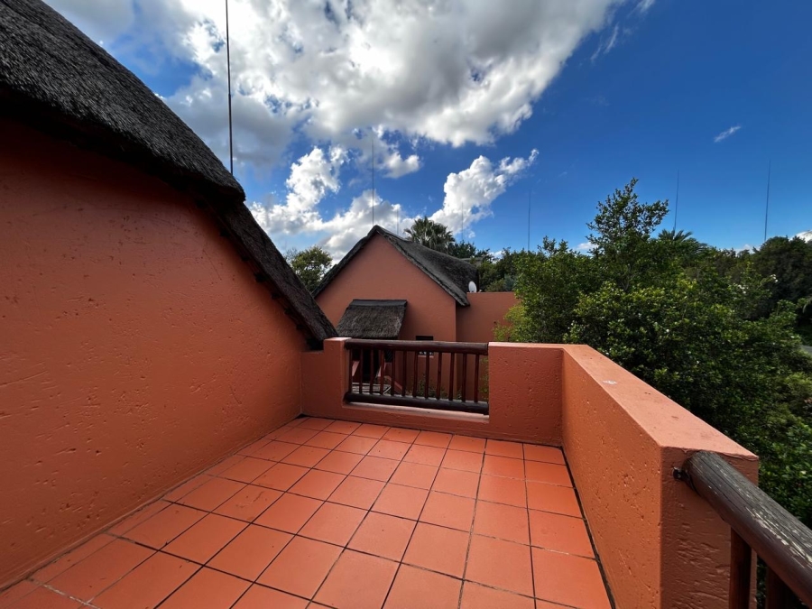 2 Bedroom Property for Sale in Sunninghill Gauteng