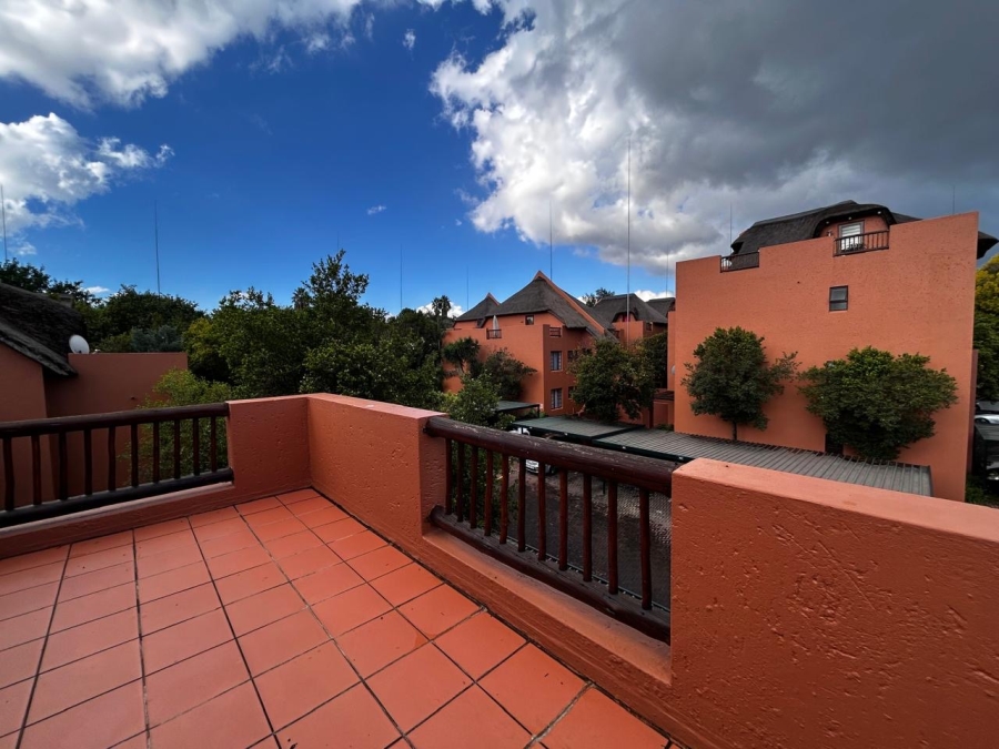 2 Bedroom Property for Sale in Sunninghill Gauteng