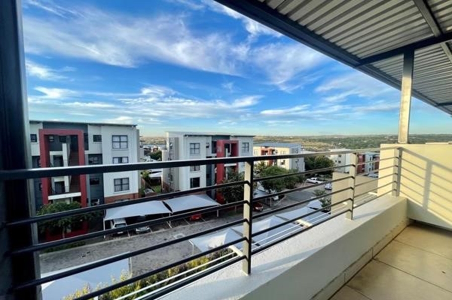 1 Bedroom Property for Sale in Fourways Gauteng