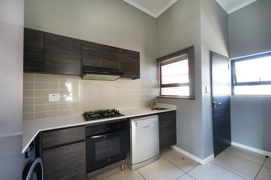 1 Bedroom Property for Sale in Fourways Gauteng