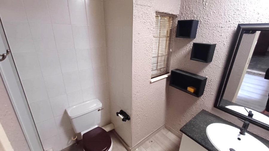 To Let 4 Bedroom Property for Rent in Lyttelton Manor Gauteng