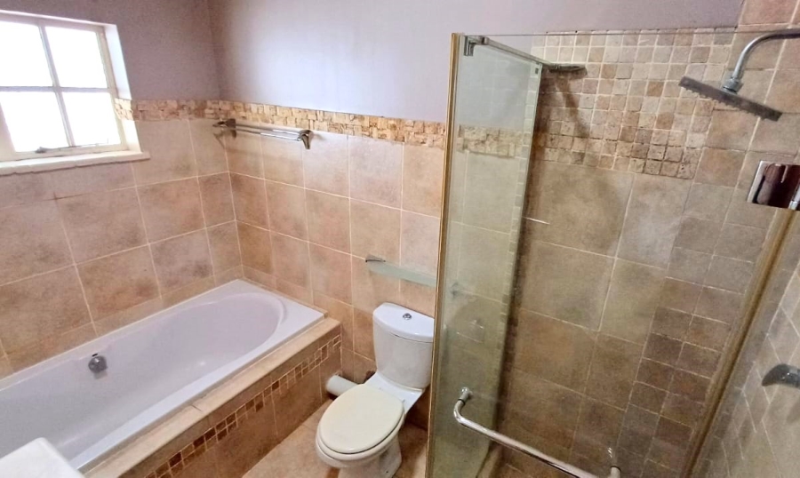 To Let 4 Bedroom Property for Rent in Lyttelton Manor Gauteng