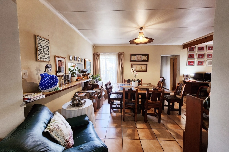 4 Bedroom Property for Sale in Wierda Park Gauteng